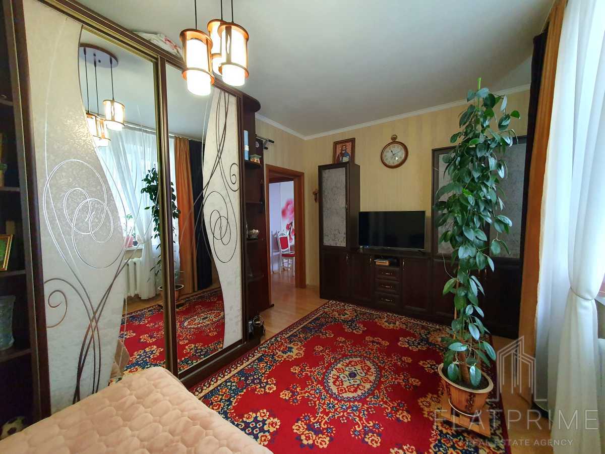 Продаж 3-кімнатної квартири 88.4 м², Степана Руданського вул., 4-6