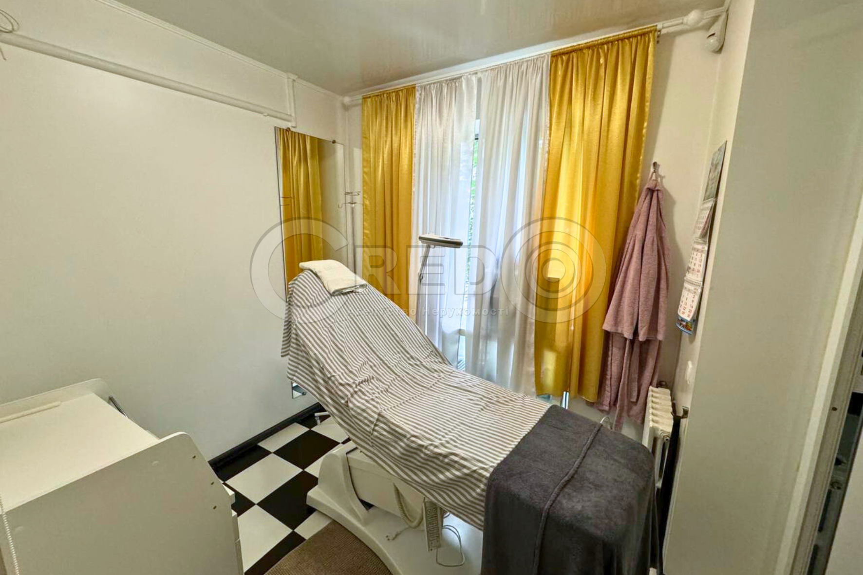 Продаж комерції 100 м², Віталія Матусевича вул.
