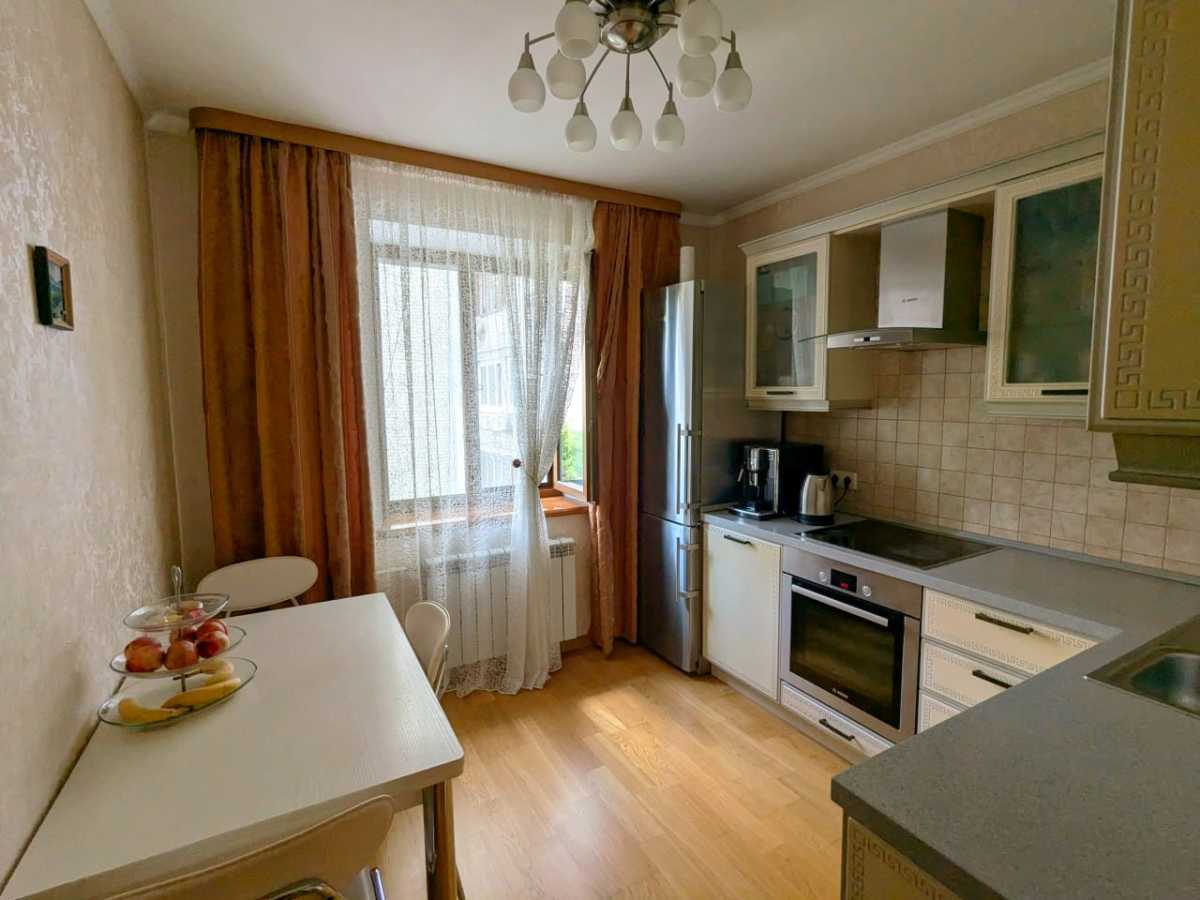 Продаж 3-кімнатної квартири 74 м², Героїв Сталінграда просп., 14Б