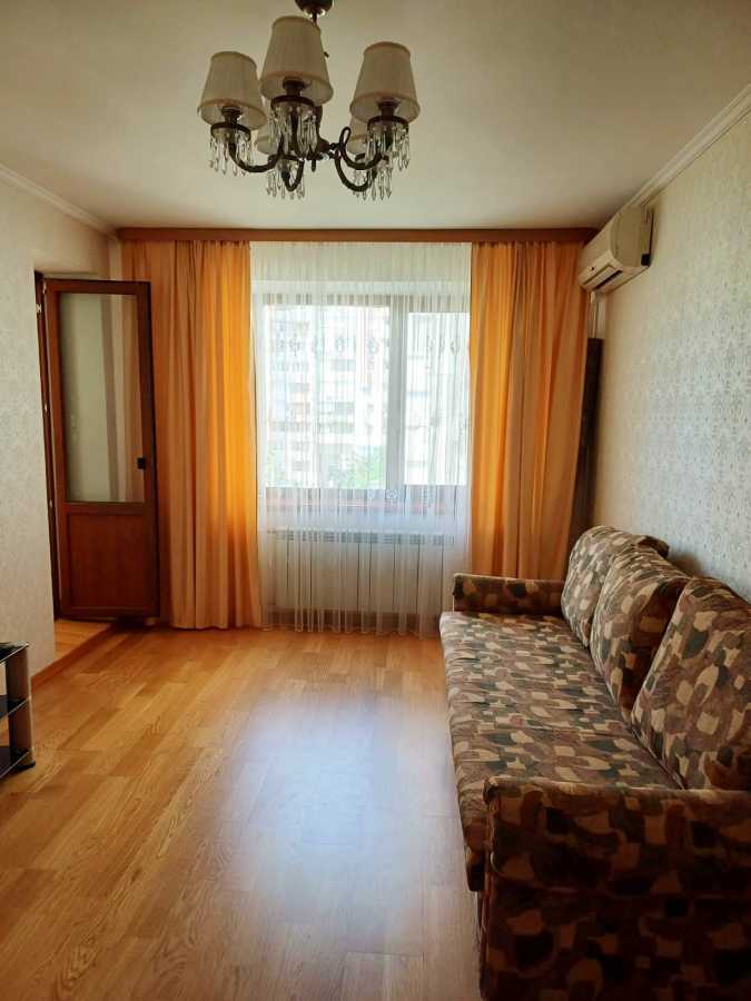 Продаж 3-кімнатної квартири 74 м², Героїв Сталінграда просп., 14Б