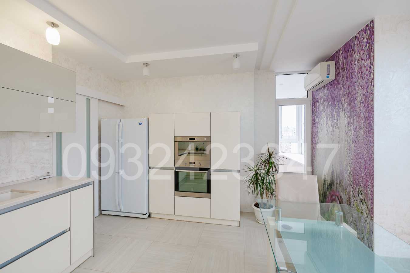 Продаж 3-кімнатної квартири 103 м², Анни Ахматової вул., 34