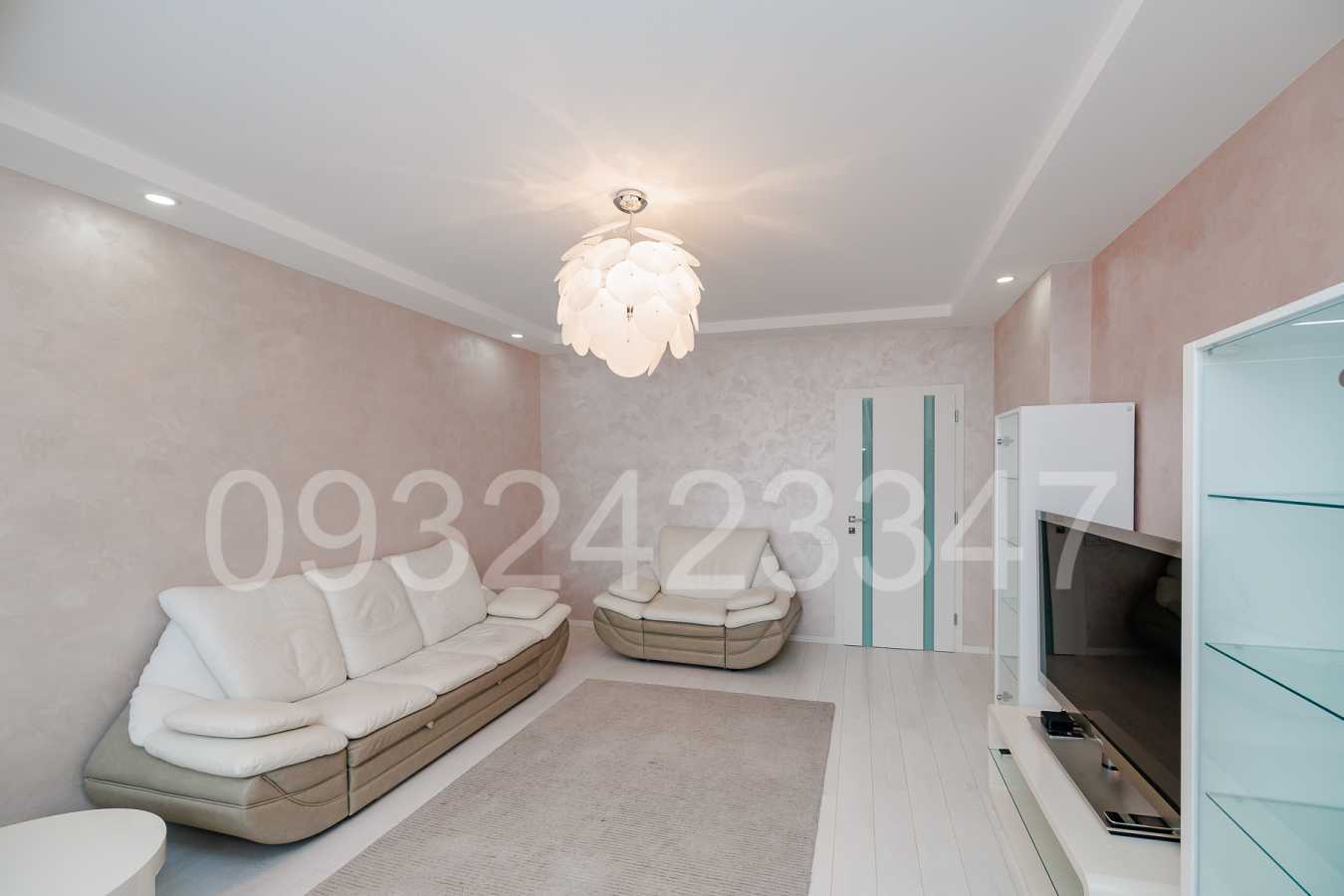 Продаж 3-кімнатної квартири 103 м², Анни Ахматової вул., 34