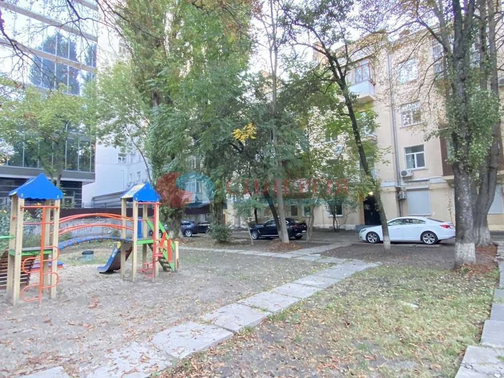 Аренда 2-комнатной квартиры 68 м², Резницкая ул., 11