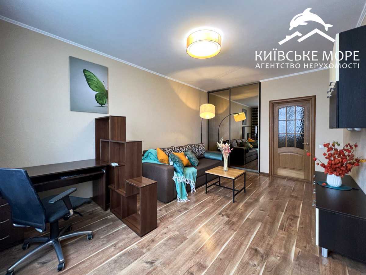 Продаж 1-кімнатної квартири 52 м², Воскресенська вул., 12Б