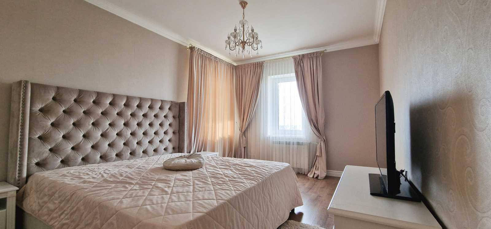 Оренда 3-кімнатної квартири 120 м², Волгоградська вул., 9А