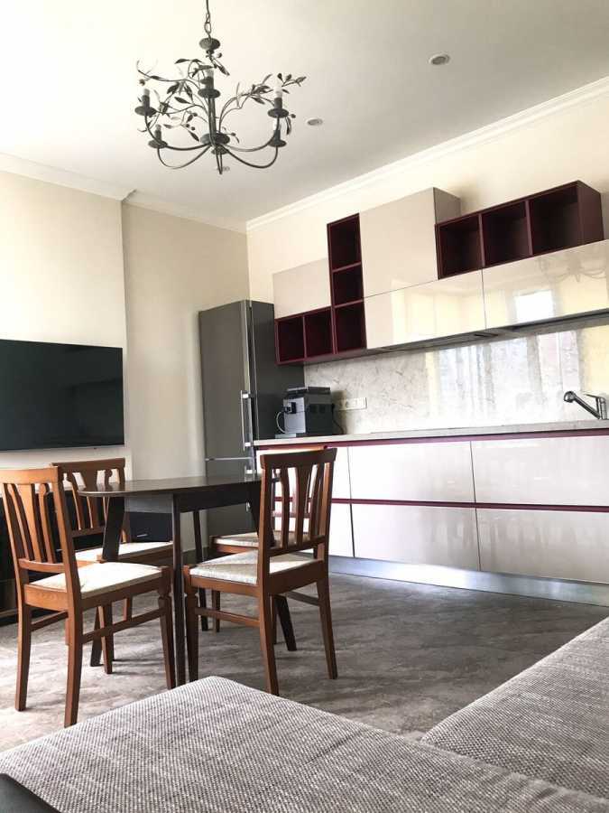 Оренда 2-кімнатної квартири 60 м², Саксаганського вул., 37к