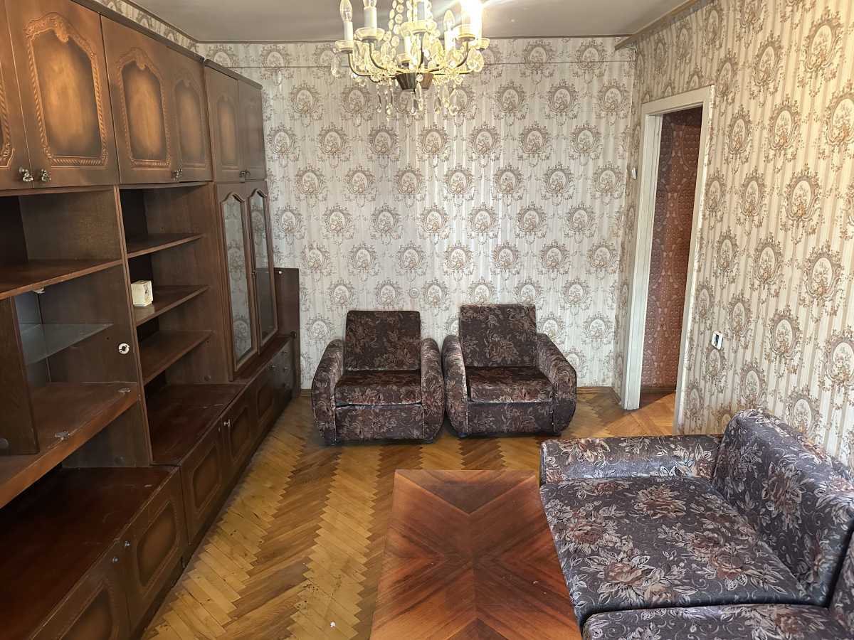 Продаж 3-кімнатної квартири 72 м², Зодчих вул., 34