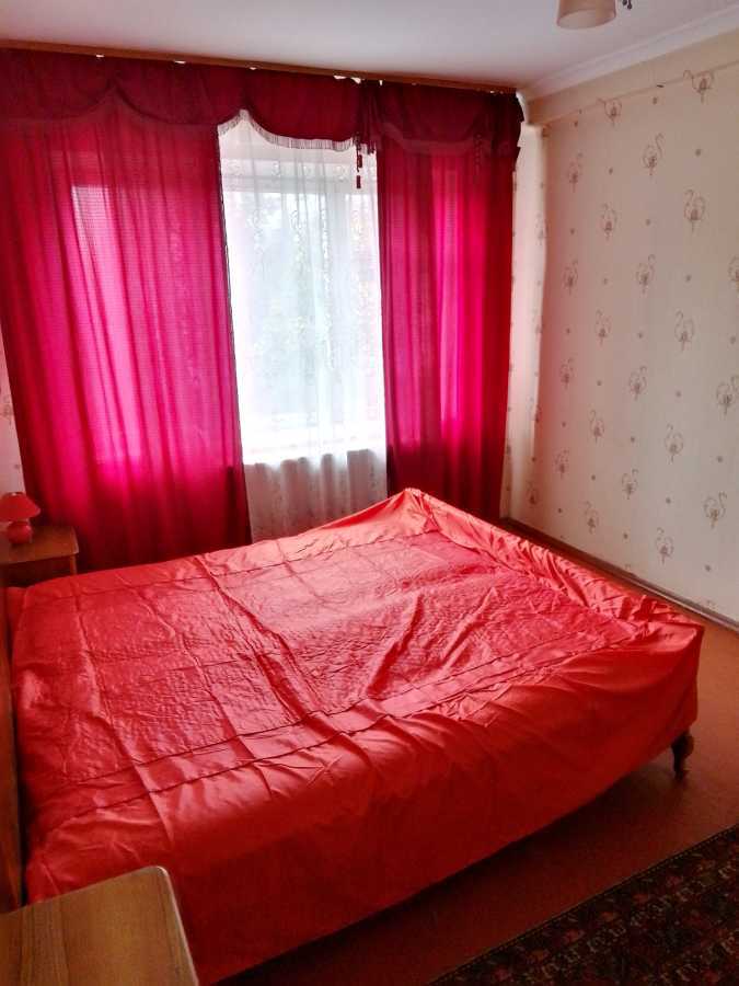 Продаж 2-кімнатної квартири 47 м², Академіка Корольова вул., 11/1