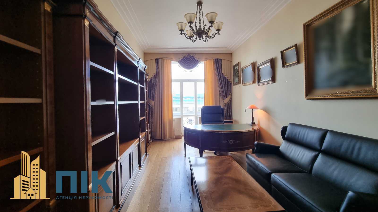 Продаж 4-кімнатної квартири 370 м², Банкова вул., 1/10