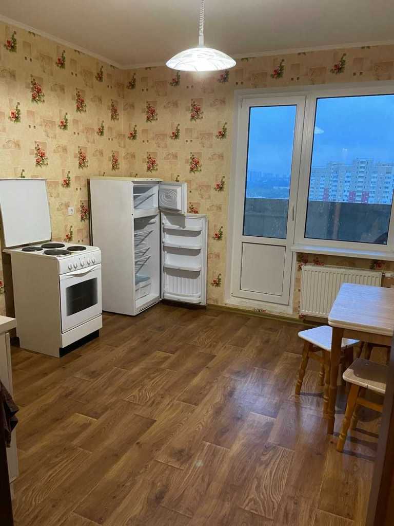 Продаж 1-кімнатної квартири 49 м², Сергія Данченка вул., 5