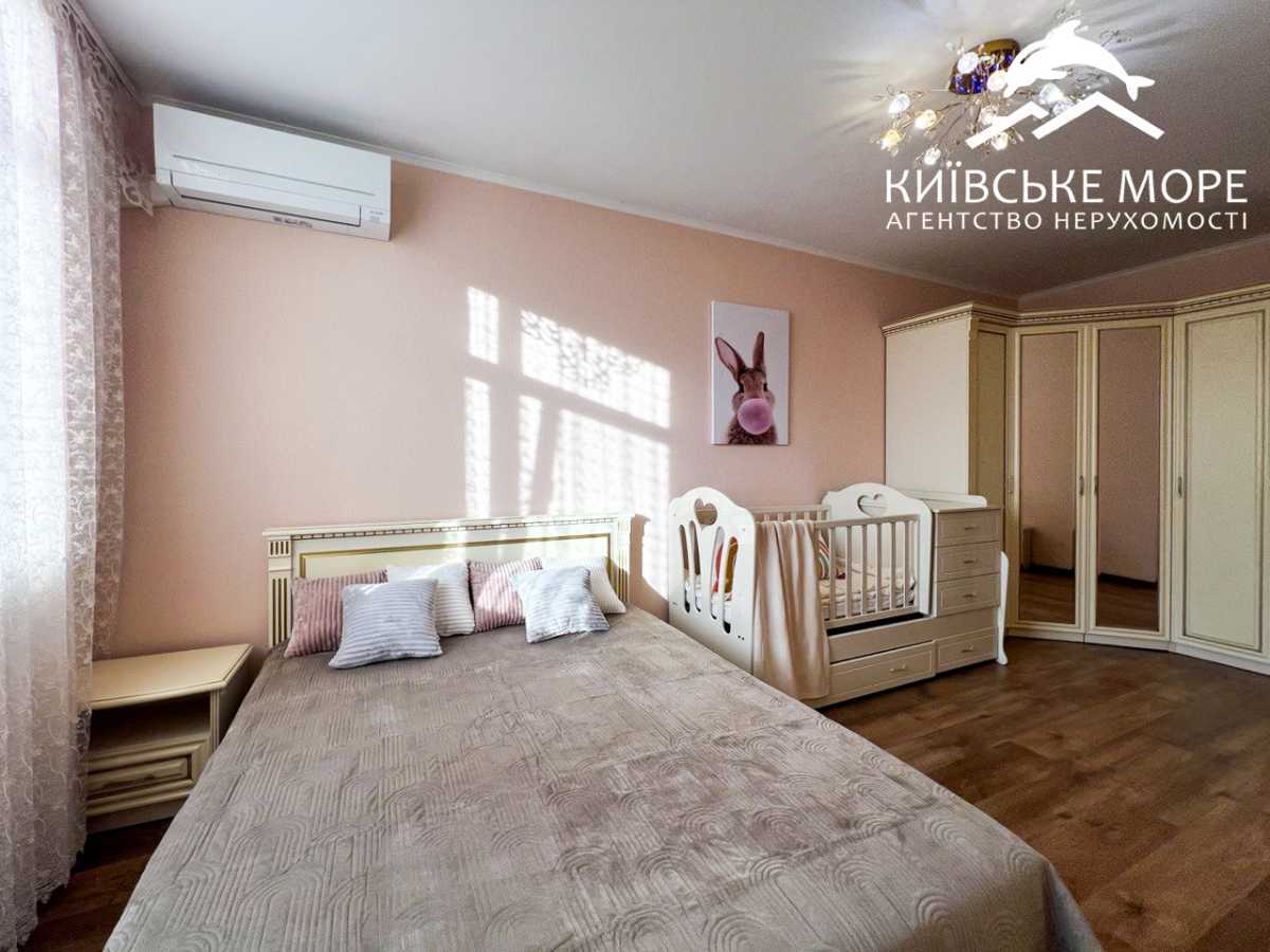 Продажа 2-комнатной квартиры 67 м², Воскресенская ул., 14Б