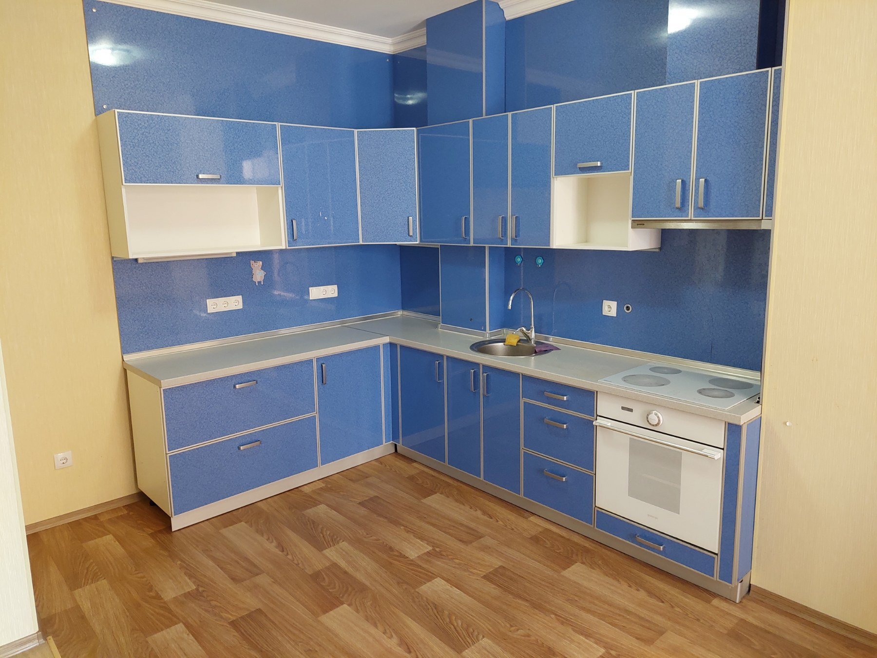 Продажа 1-комнатной квартиры 62 м²