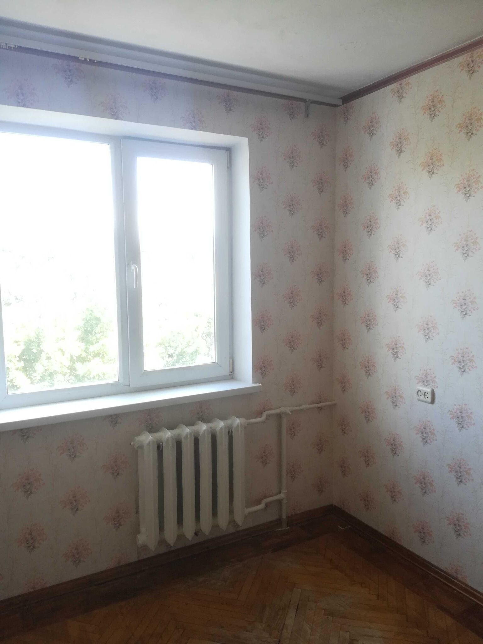 Продаж 2-кімнатної квартири 43 м²