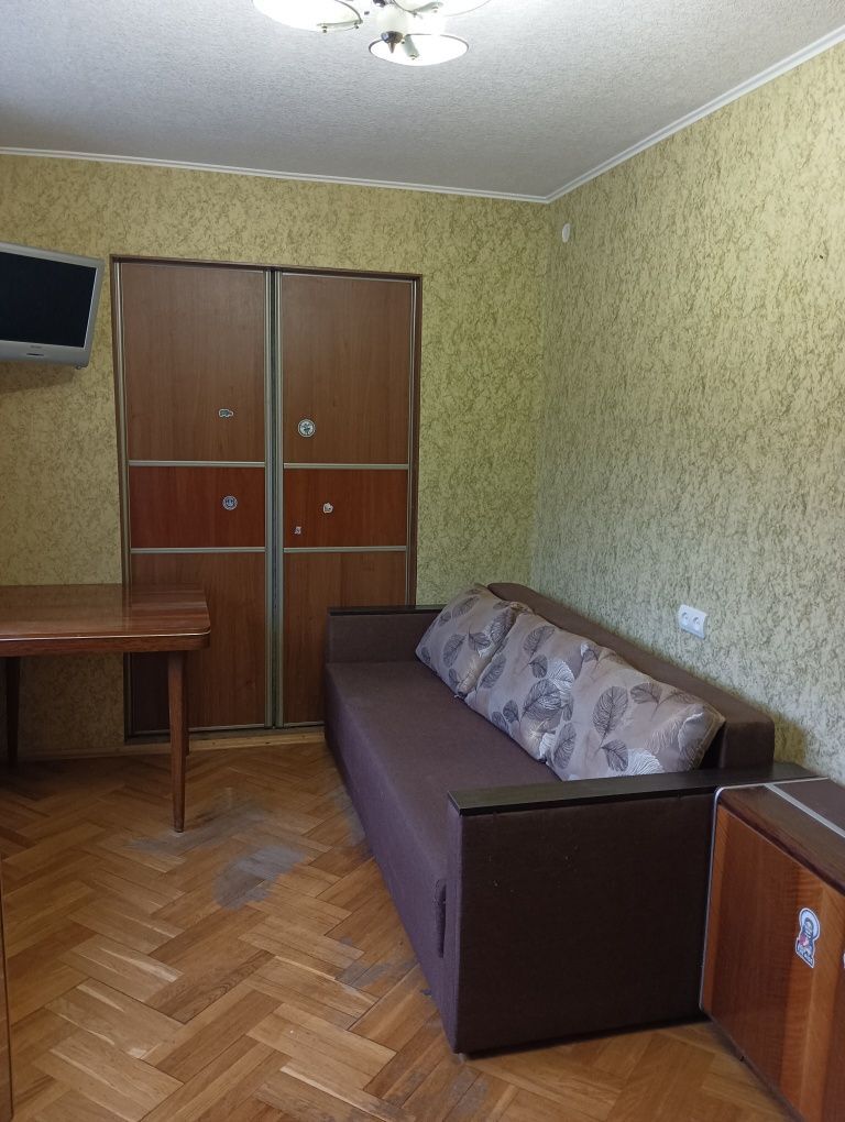 Продаж 2-кімнатної квартири 42 м²