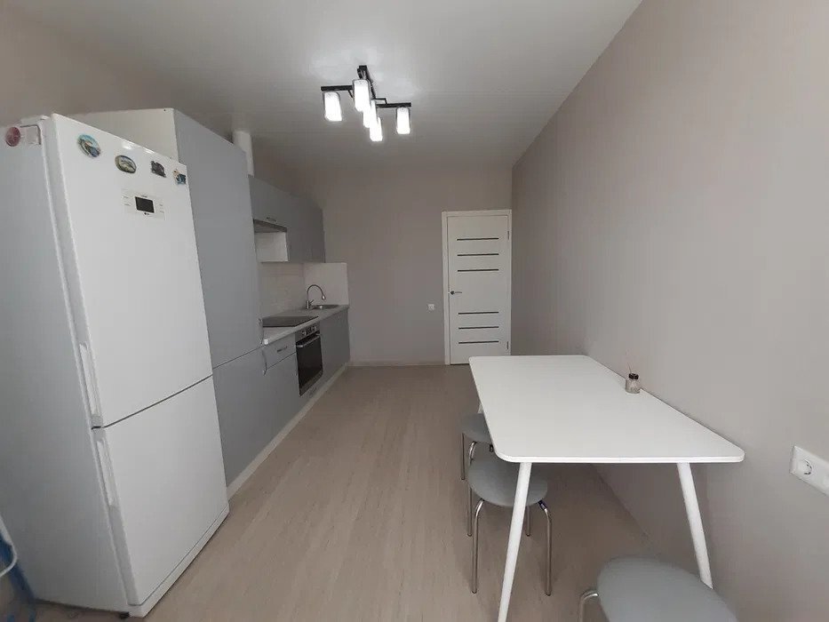 Продажа 1-комнатной квартиры 42 м²