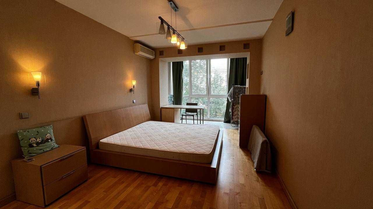 Аренда 2-комнатной квартиры 90 м²