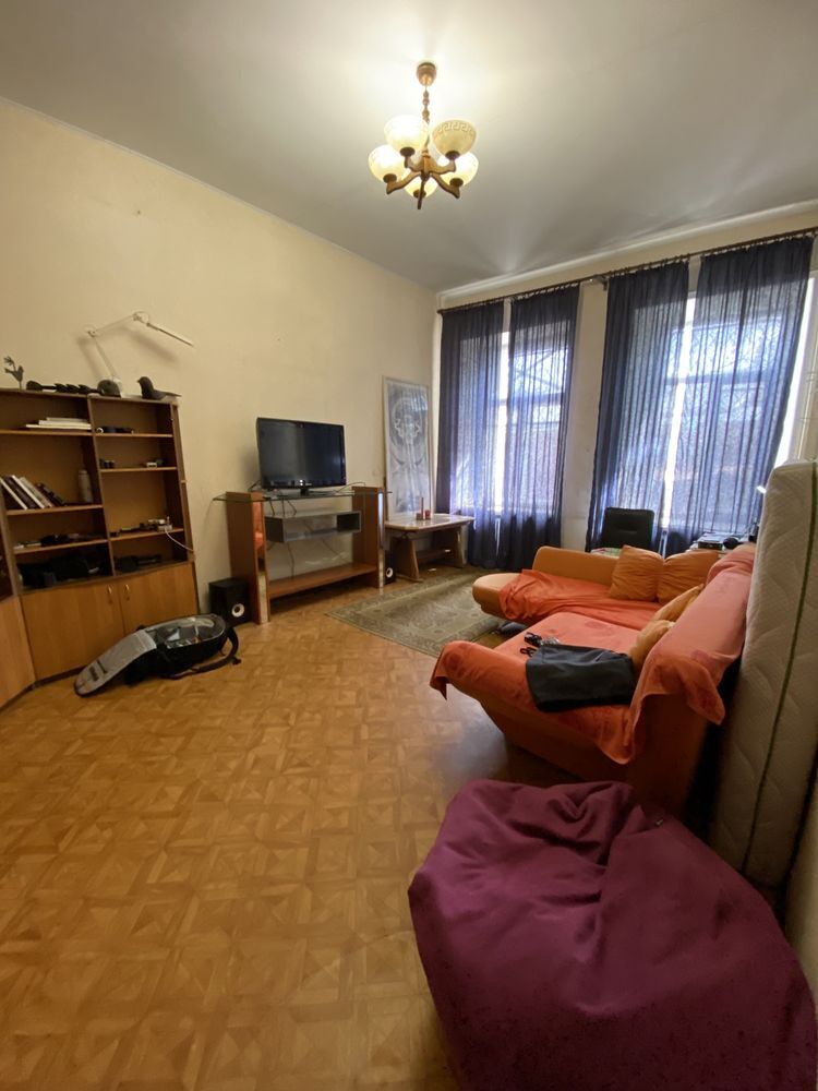 Продажа 2-комнатной квартиры 62 м²