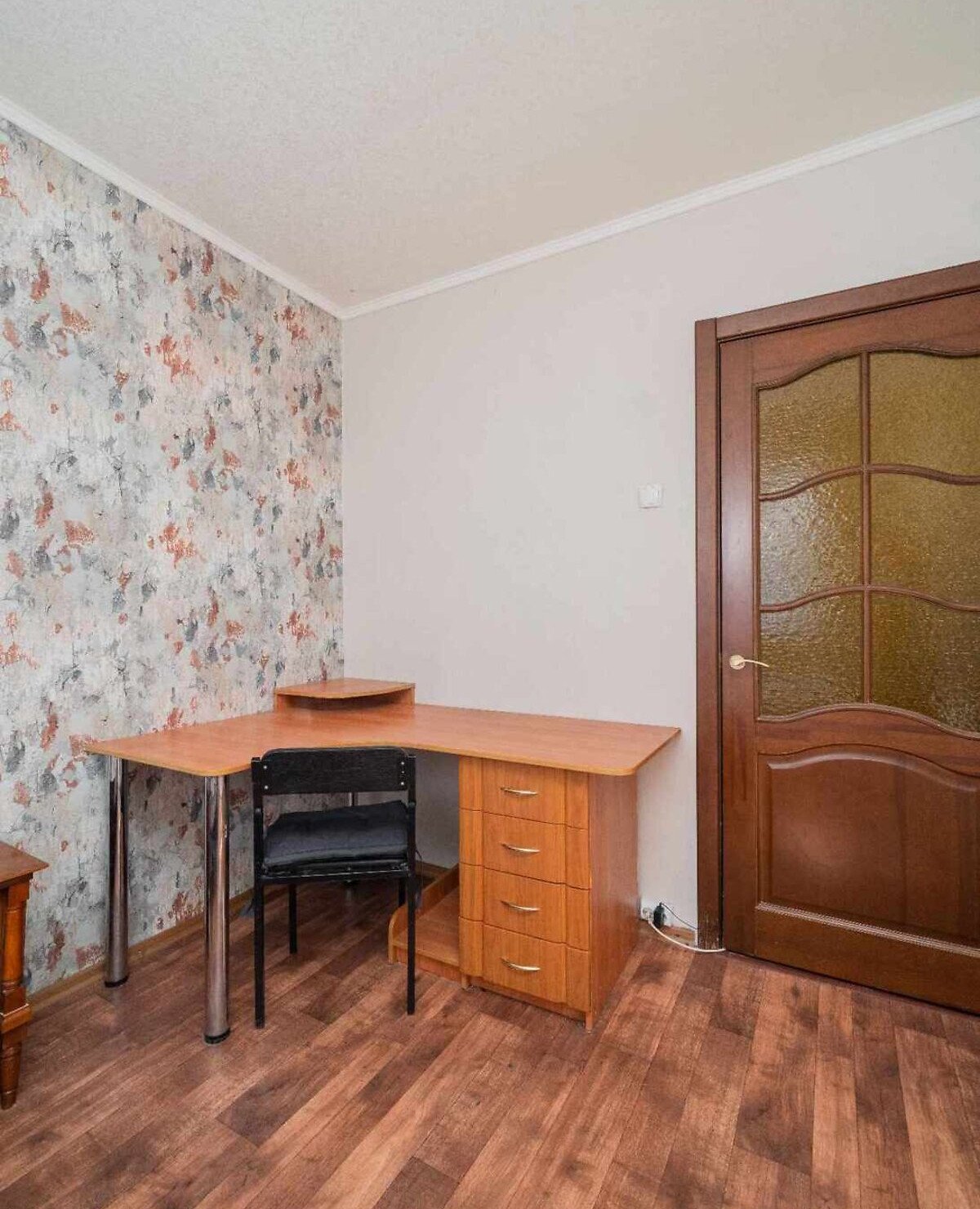 Продаж 4-кімнатної квартири 57 м²