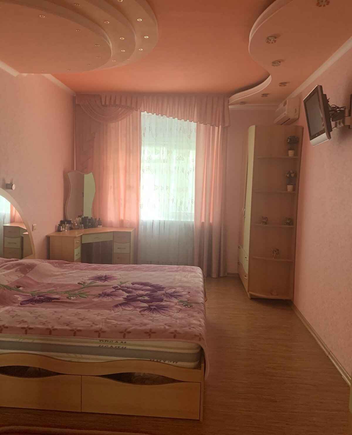 Продаж 2-кімнатної квартири 53 м²