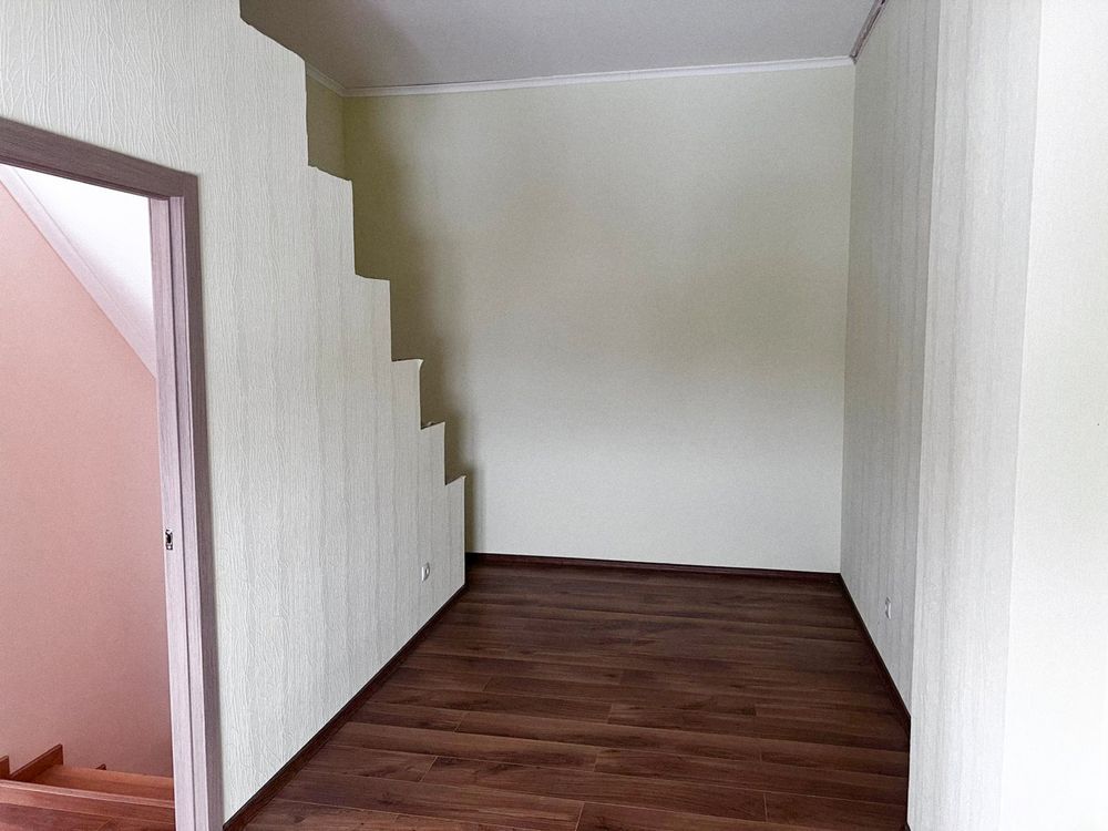 Продажа 3-комнатной квартиры 107 м²