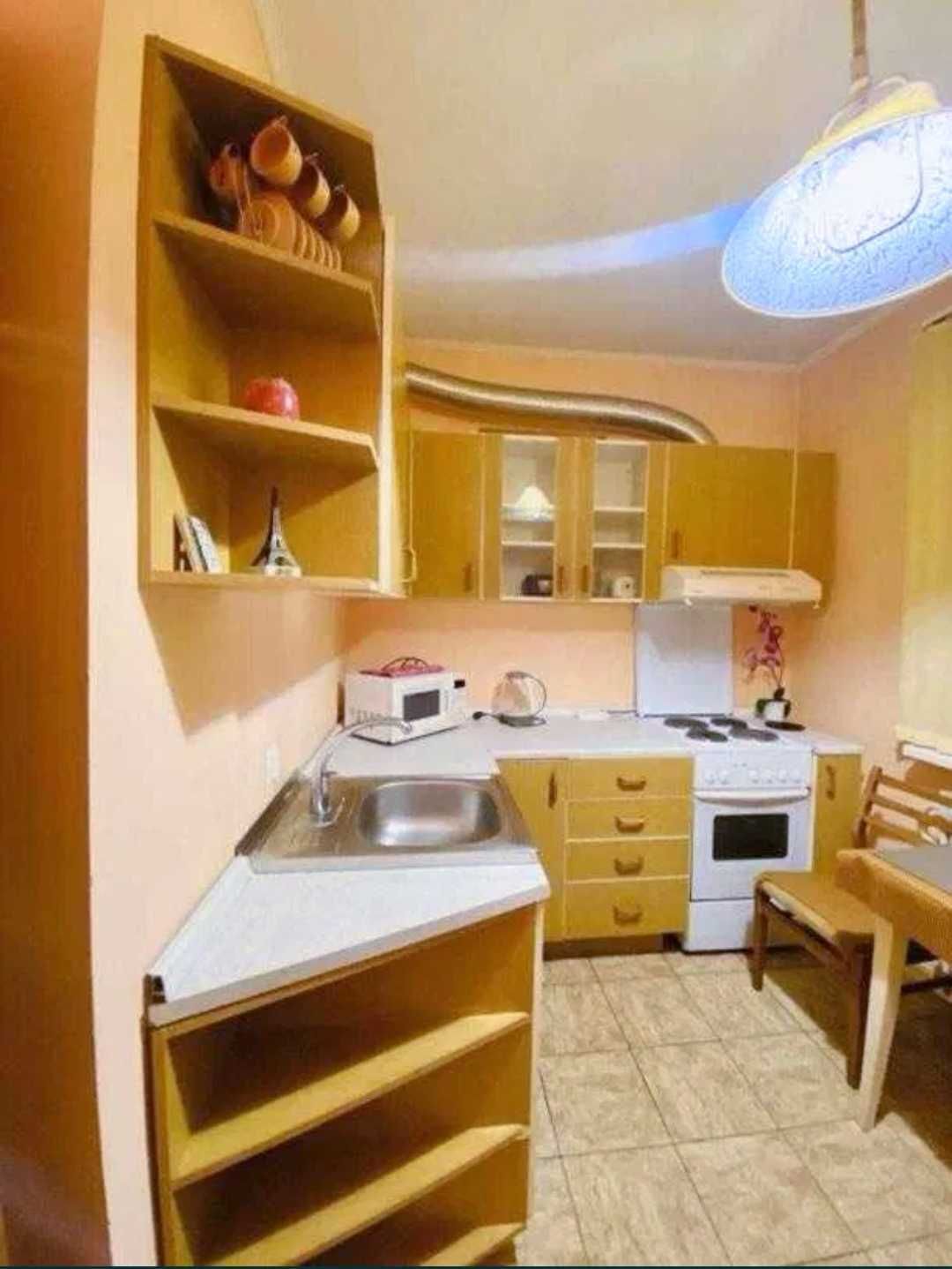 Продаж 1-кімнатної квартири 38 м²