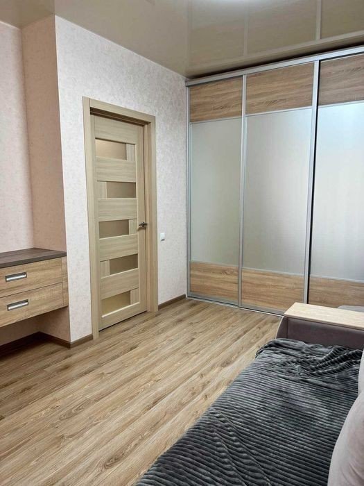 Продаж 1-кімнатної квартири 35 м²