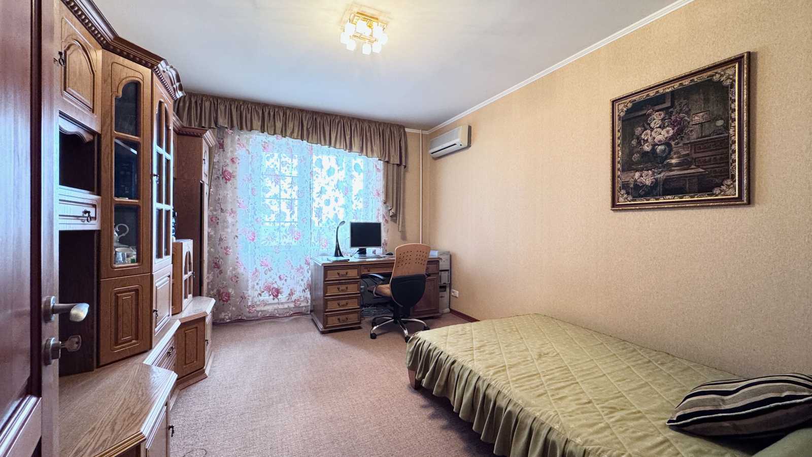 Продаж 3-кімнатної квартири 69 м², Тетяни Яблонської вул., 1