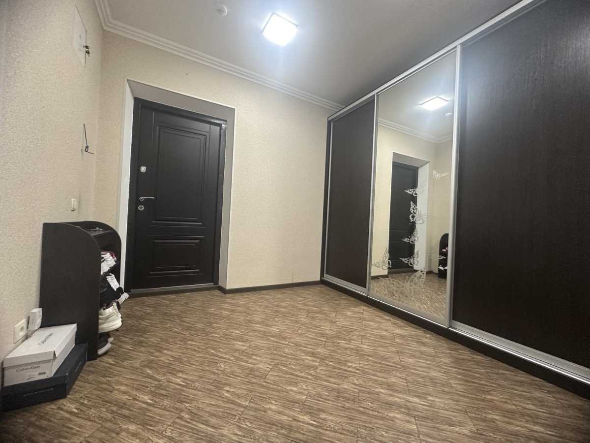 Продаж 1-кімнатної квартири 60 м², В'ячеслава Чорновола вул., 11