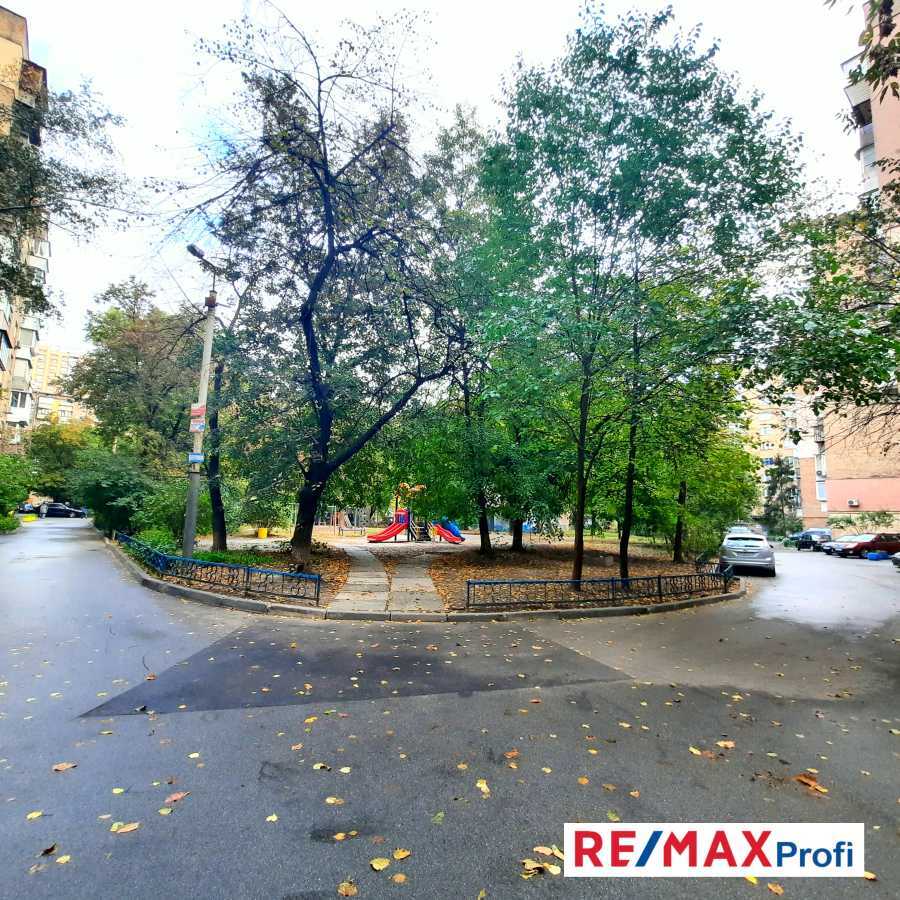 Продаж 2-кімнатної квартири 60 м², Лесі Українки бул., 28А