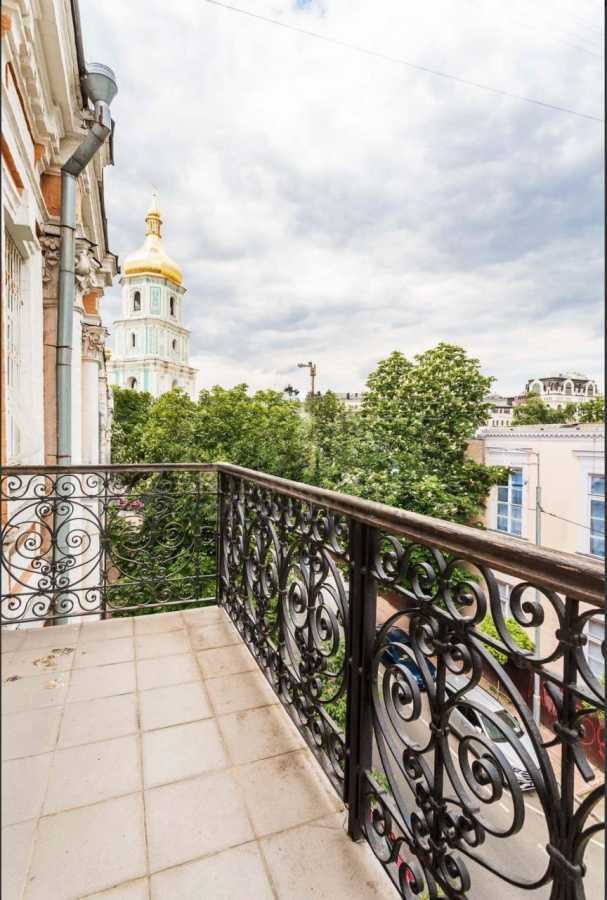 Продаж 5-кімнатної квартири 330 м², Софіївська вул., 25