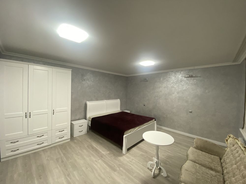 Оренда котеджу 188 м², Передова вул.