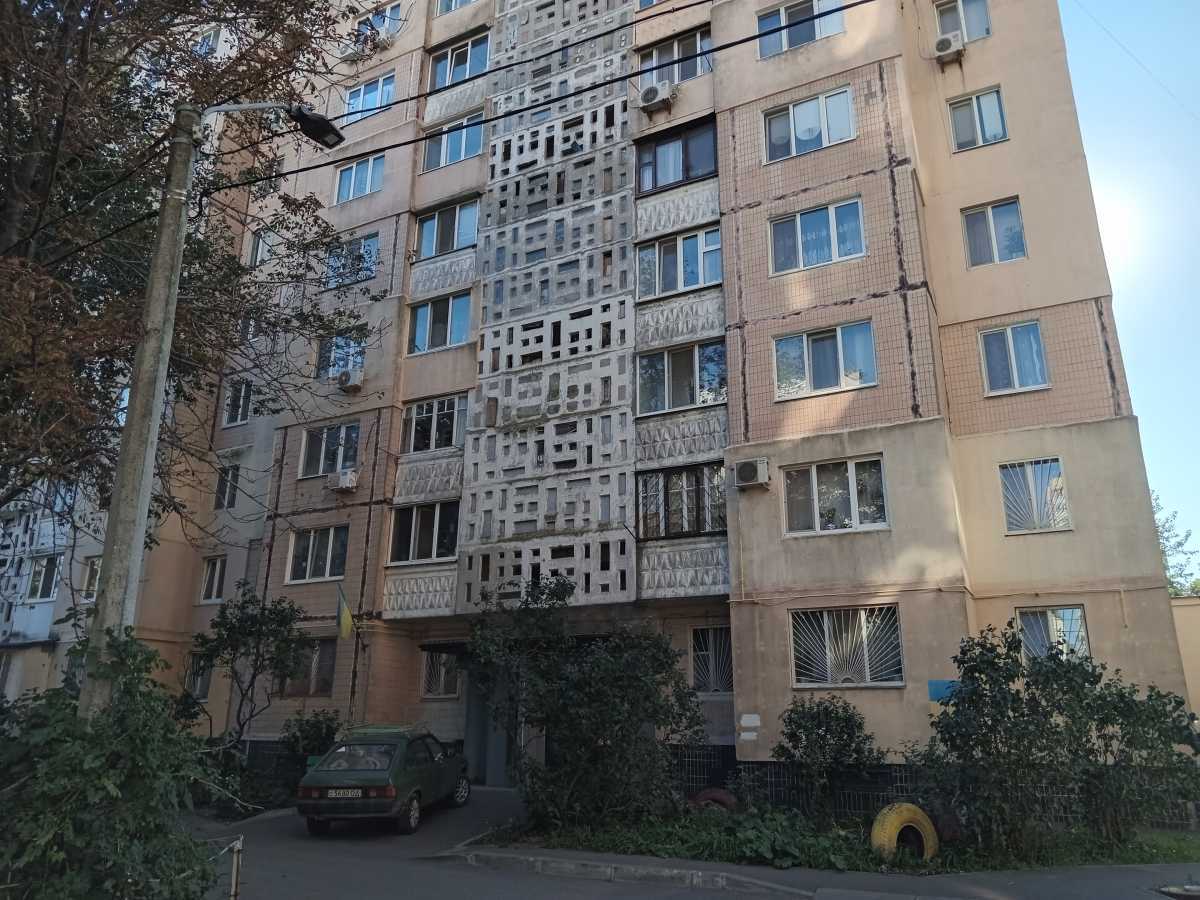 Продаж 3-кімнатної квартири 65 м², Жолио Кюри вул., 68