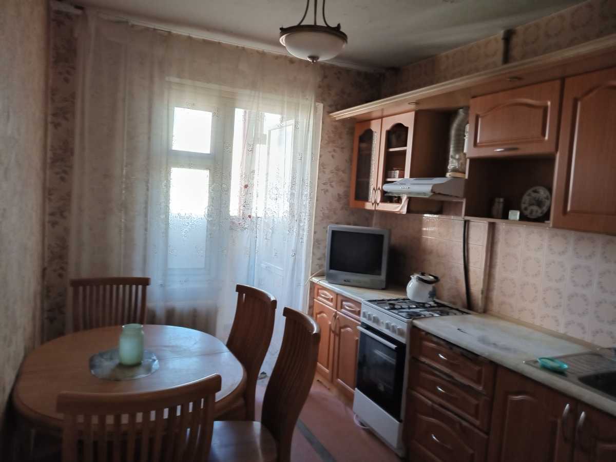 Продаж 3-кімнатної квартири 65 м², Жолио Кюри вул., 68