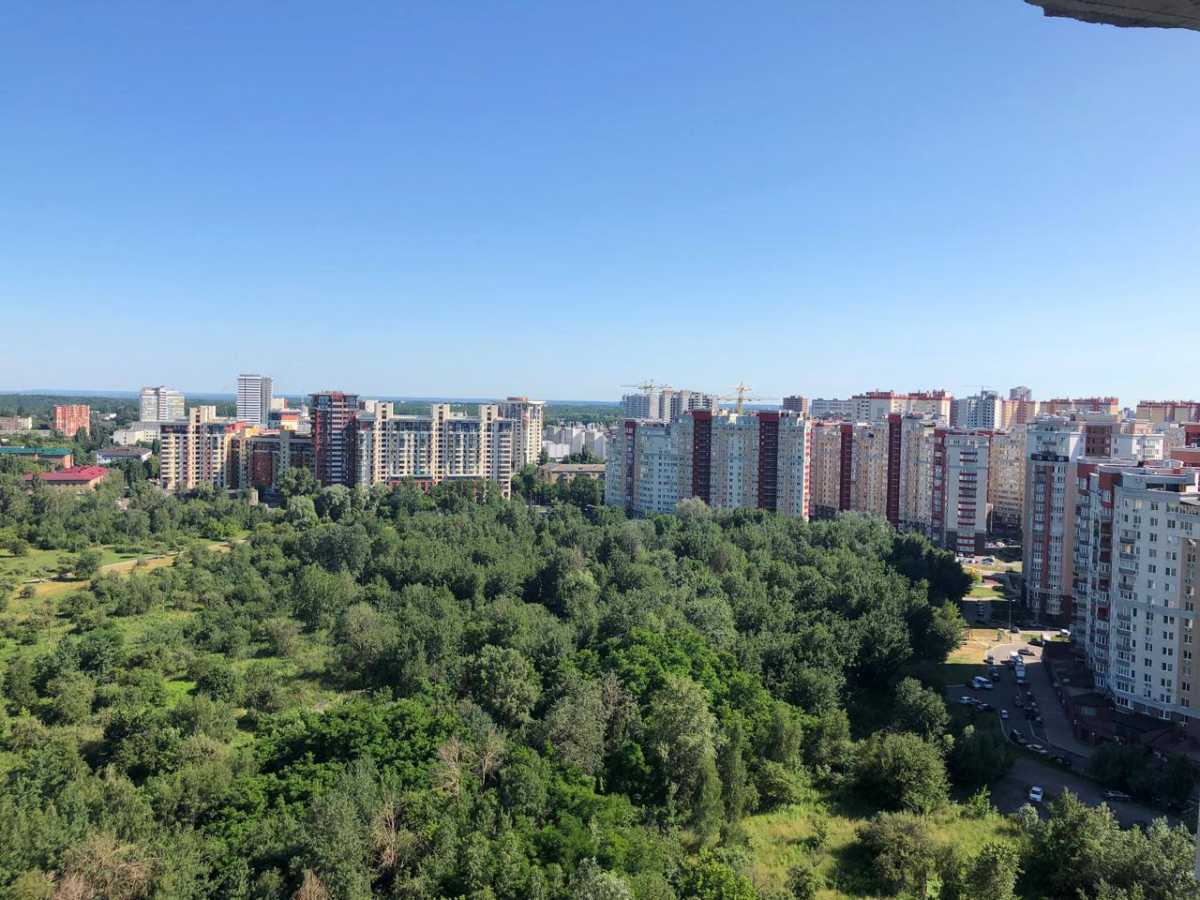 Продаж 3-кімнатної квартири 100 м², Михайла Максимовича вул., 32а