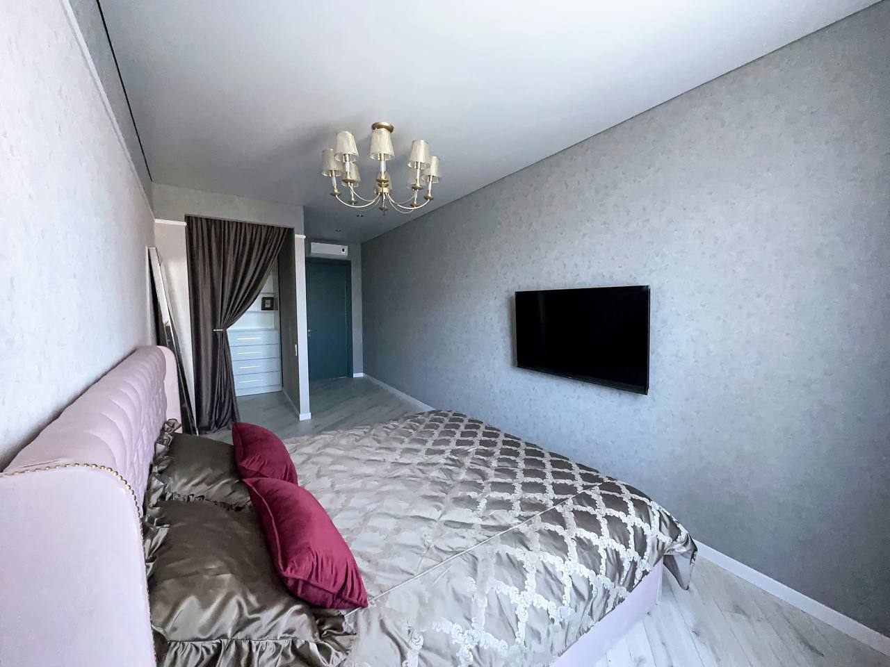 Аренда 1-комнатной квартиры 76 м², Генуэзская ул., 3