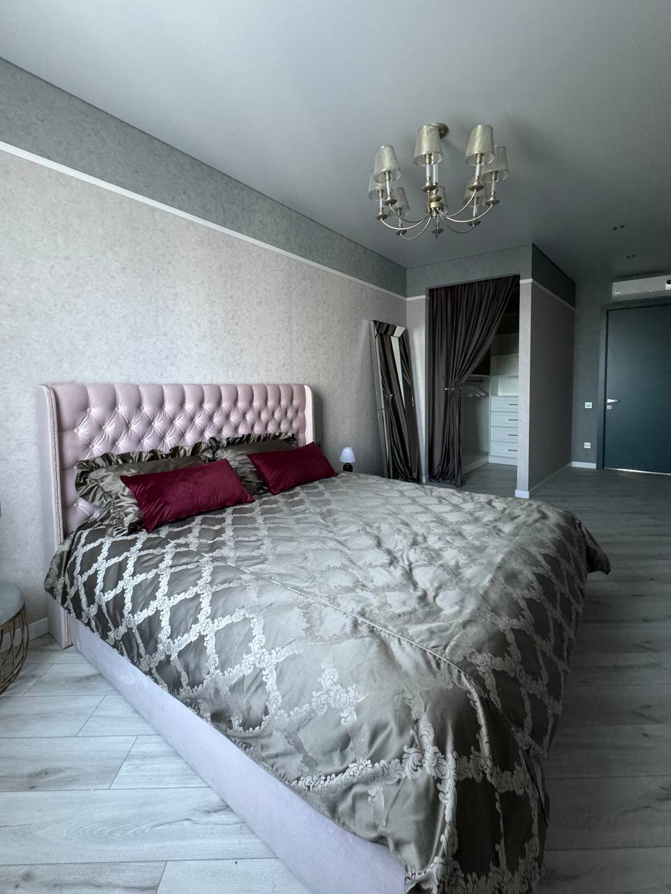 Аренда 1-комнатной квартиры 76 м², Генуэзская ул., 3