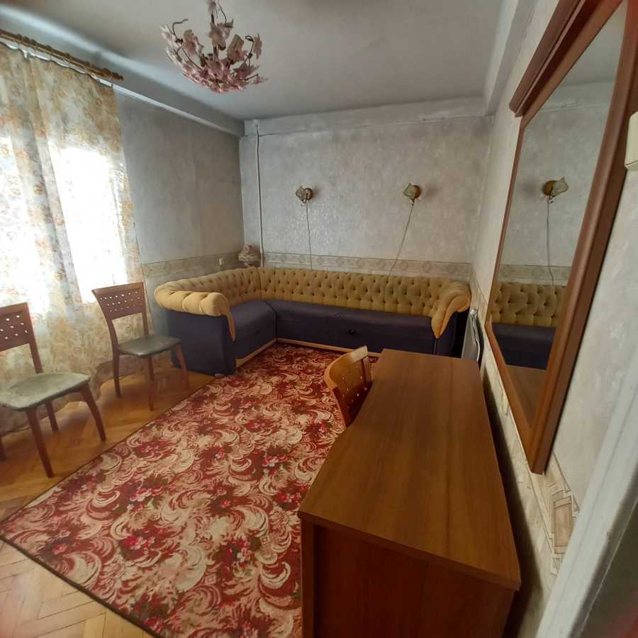 Оренда 3-кімнатної квартири 60 м², Солом'янська вул., 14