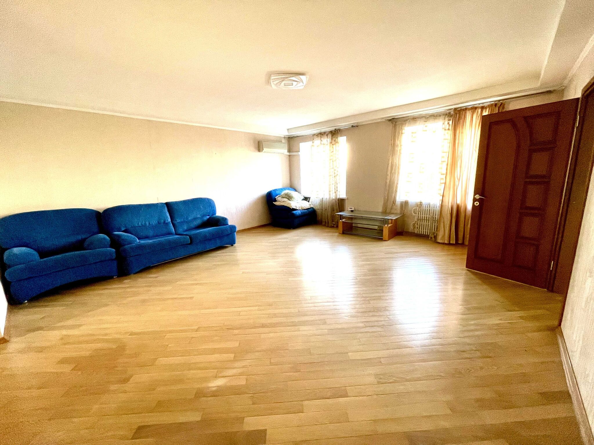 Продажа 5-комнатной квартиры 153 м²