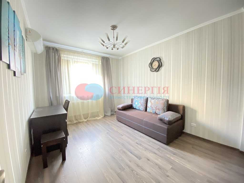 Оренда 4-кімнатної квартири 100 м², Мельникова, 51Б