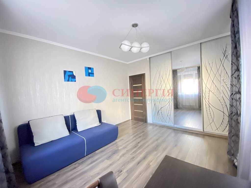 Аренда 4-комнатной квартиры 100 м², Мельникова, 51Б