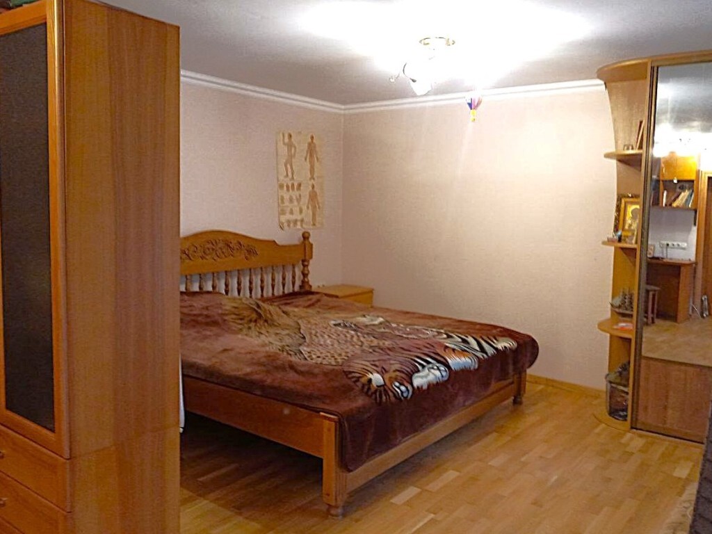 Продаж 3-кімнатної квартири 125 м², Катеринінська вул., 20