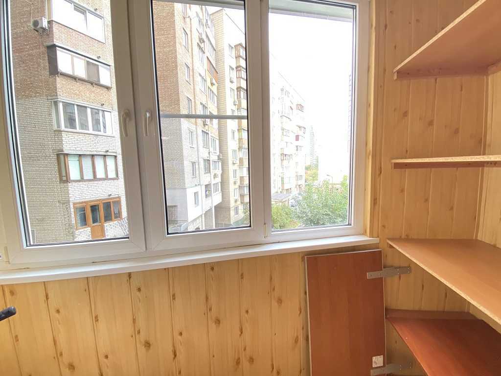 Оренда 1-кімнатної квартири 35 м², Багговутівська вул., 8-10а