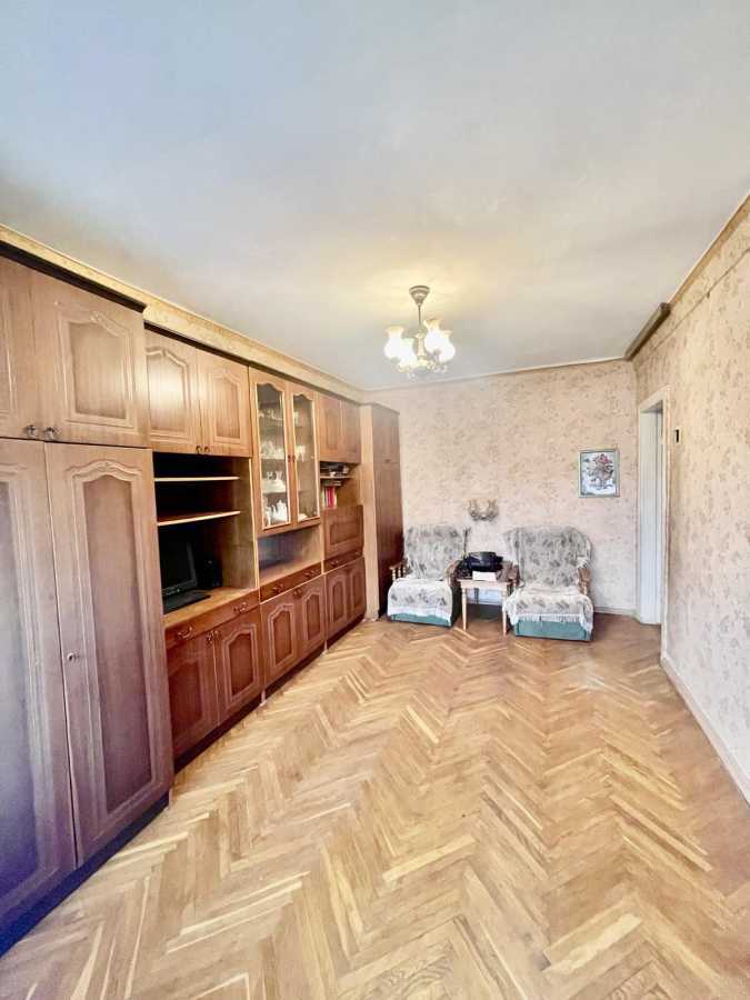 Продаж 2-кімнатної квартири 43.8 м², Набережно-Корчуватська вул., 56/66К2