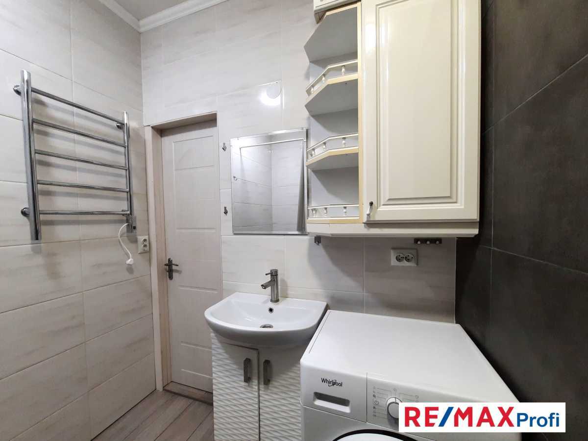 Продажа 1-комнатной квартиры 50.5 м², Метрологическая ул., 52