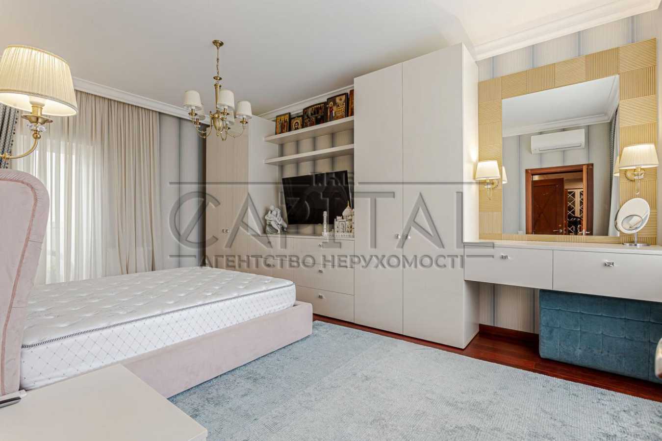 Продажа 4-комнатной квартиры 172 м², Генерала Шаповала ул., 2