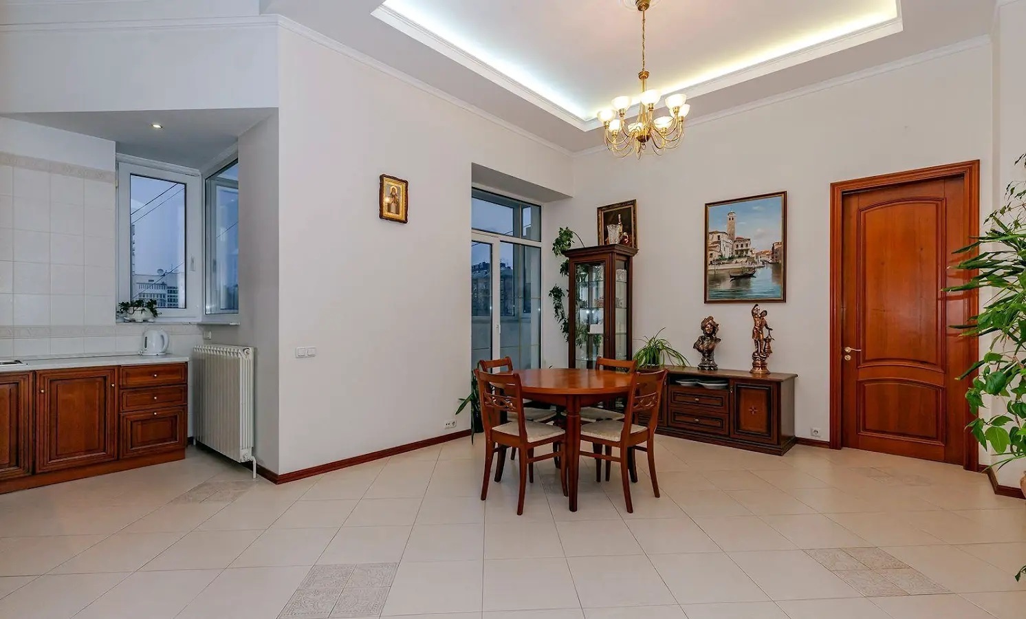 Аренда 3-комнатной квартиры 150 м², Саксаганского ул., 58