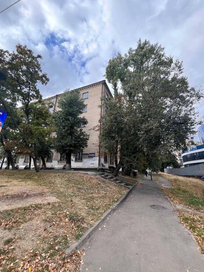 Продажа 3-комнатной квартиры 75 м², Дружбы Народов бул., 13