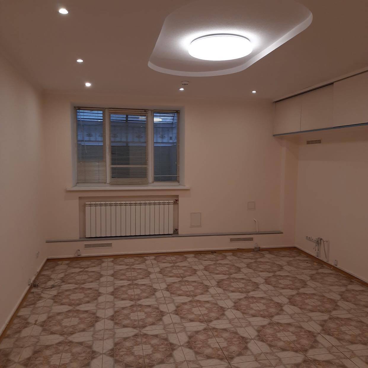 Продаж приміщення вільного призначення 82 м², Дегтярівська вул., 11В