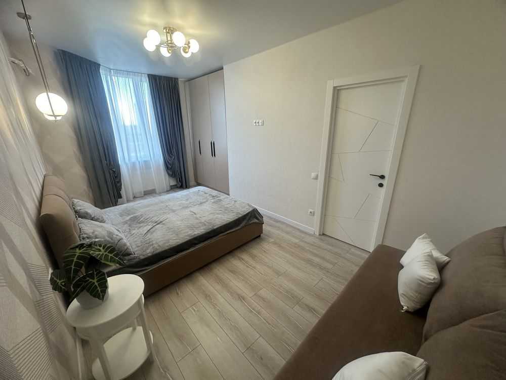 Продаж 1-кімнатної квартири 40 м², Зелена вул., 3