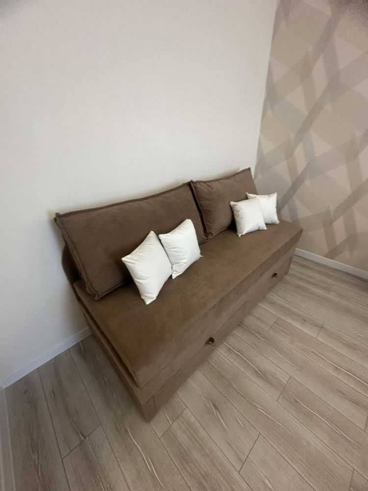 Продаж 1-кімнатної квартири 40 м², Зелена вул., 3